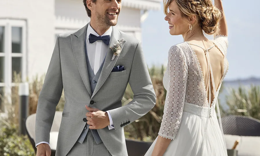 Robe de mariée et costume